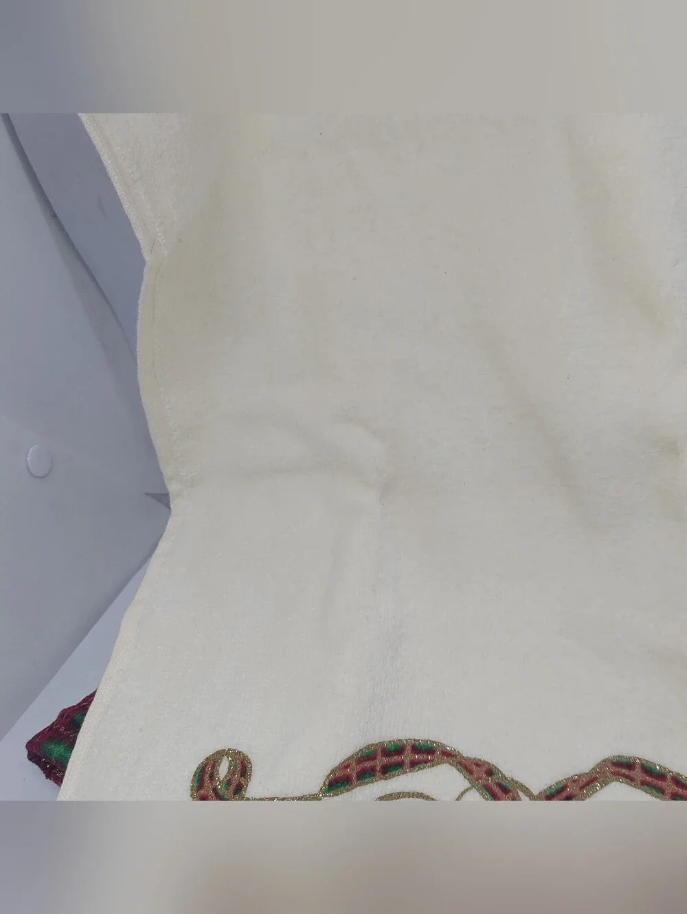 Lenox Holiday Nouveau Christmas Bath Hand Towels Set Of 2 Ivory Red Holiday